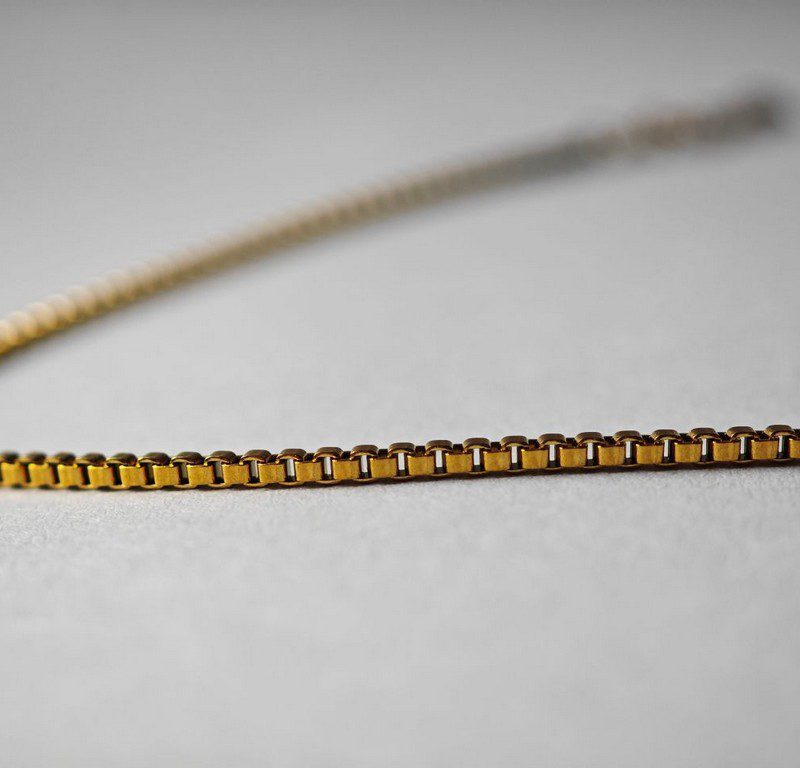 gold plated stainless steel water proof minimal anklet for women in pakistan