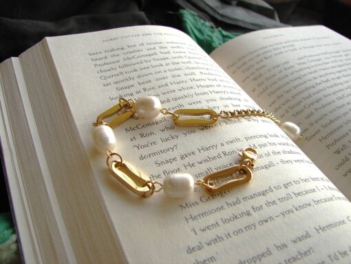 Pearls & Links Bracelet