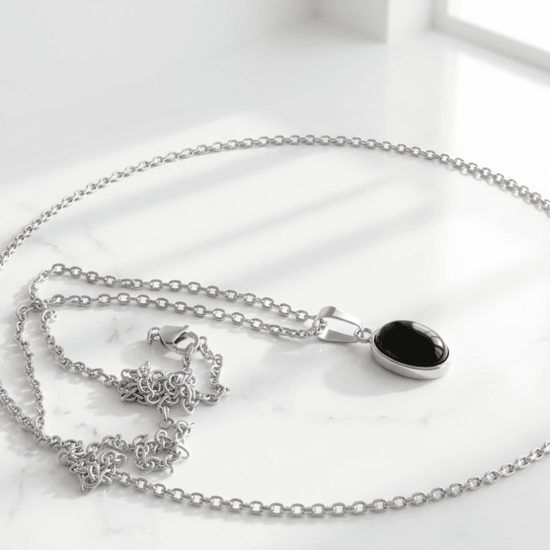 Black Pendant Pakistan by dango