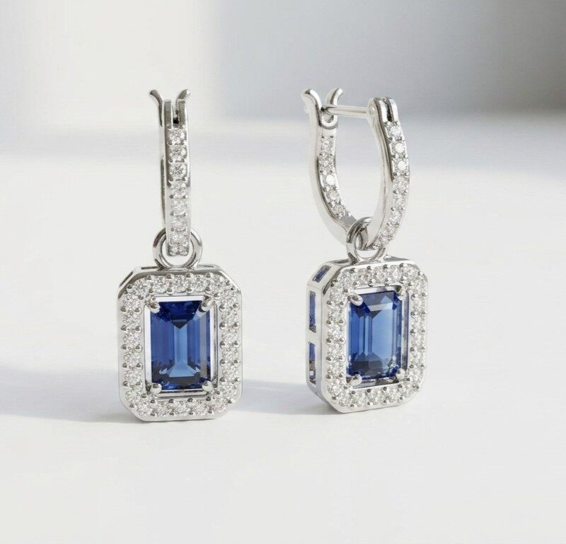 Minimal Earrings for women in Pakistan by dango