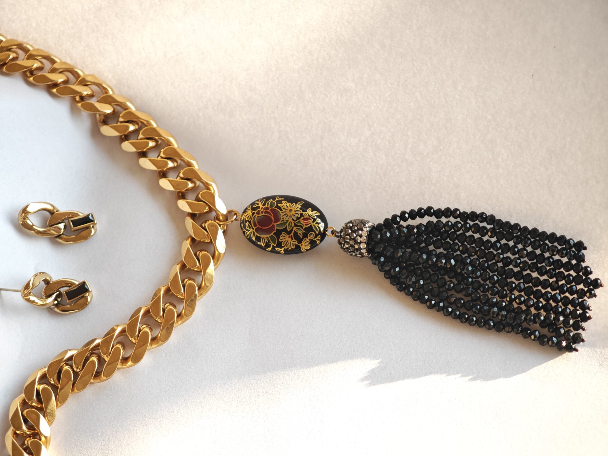 jewelry set pakistan Gold-Plated Black Jewelry Set for women in Pakistan by dango