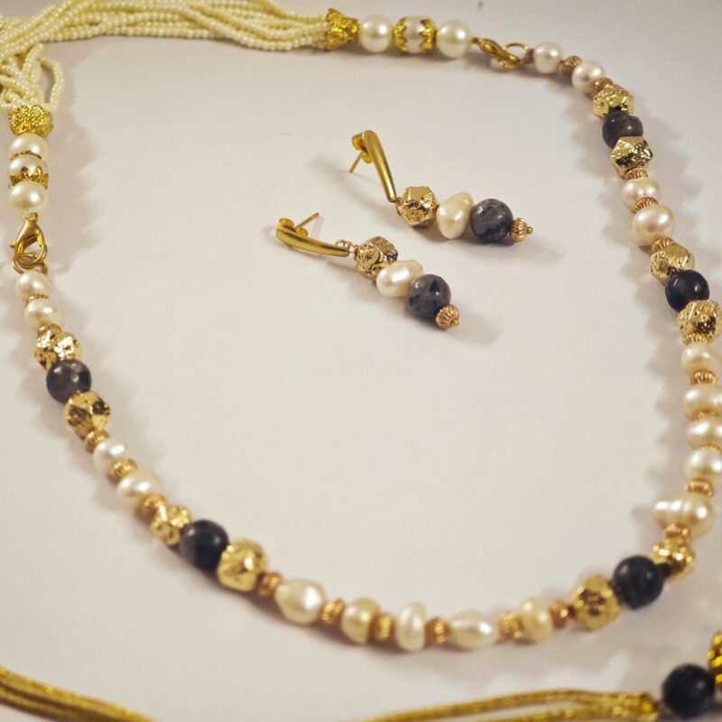 Pearl and agate gemstone Jewelry Set For Women in Pakistan by dango