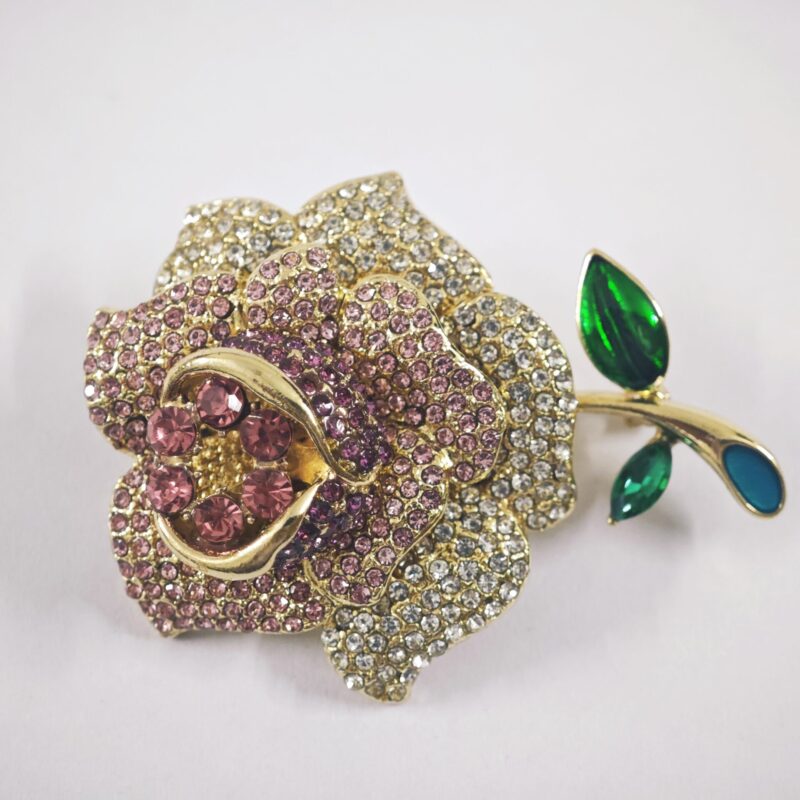 Floral Brooch for women in Pakistan by dango
