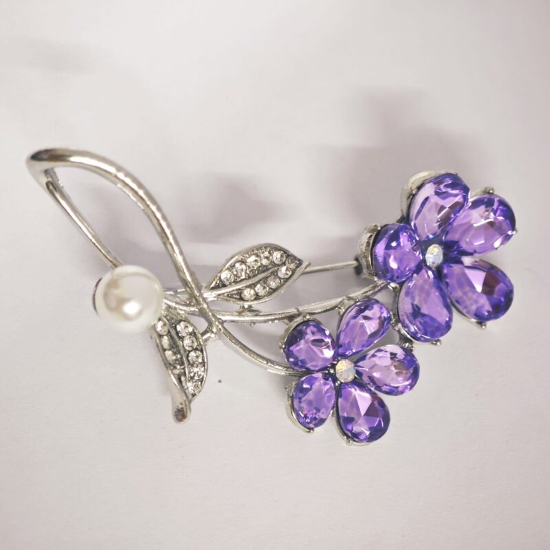Floral Brooch for girls and women in Pakistan by dango