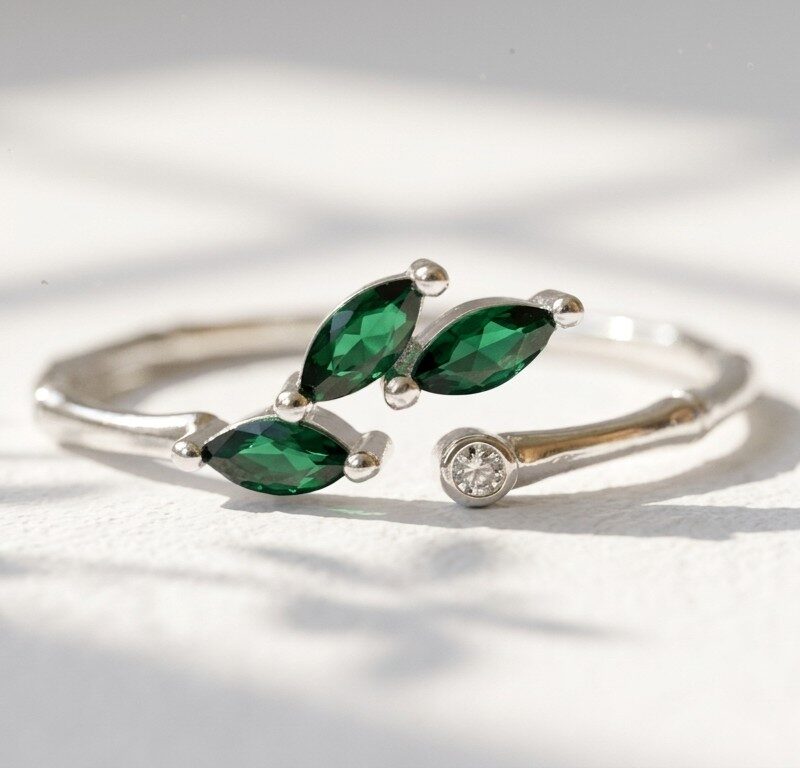 green zircon in bamboo style band in 925 Sterling Silver ring for women in Pakistan by dango