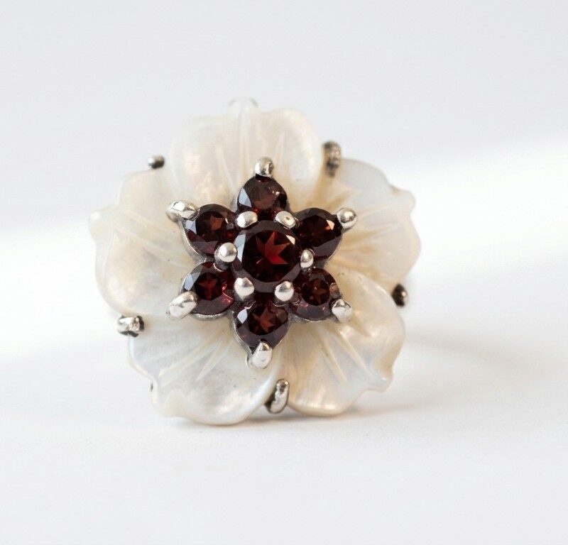 mother of pearl and natural garnet gemstone in 925 sterling silver ring for women in Pakistan by dango