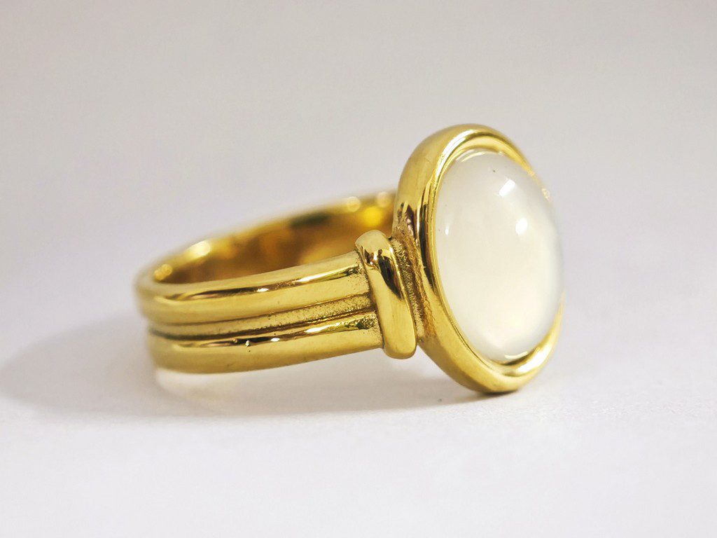Mother of Pearl gold plated stainless steel Ring for women in Pakistan by dango