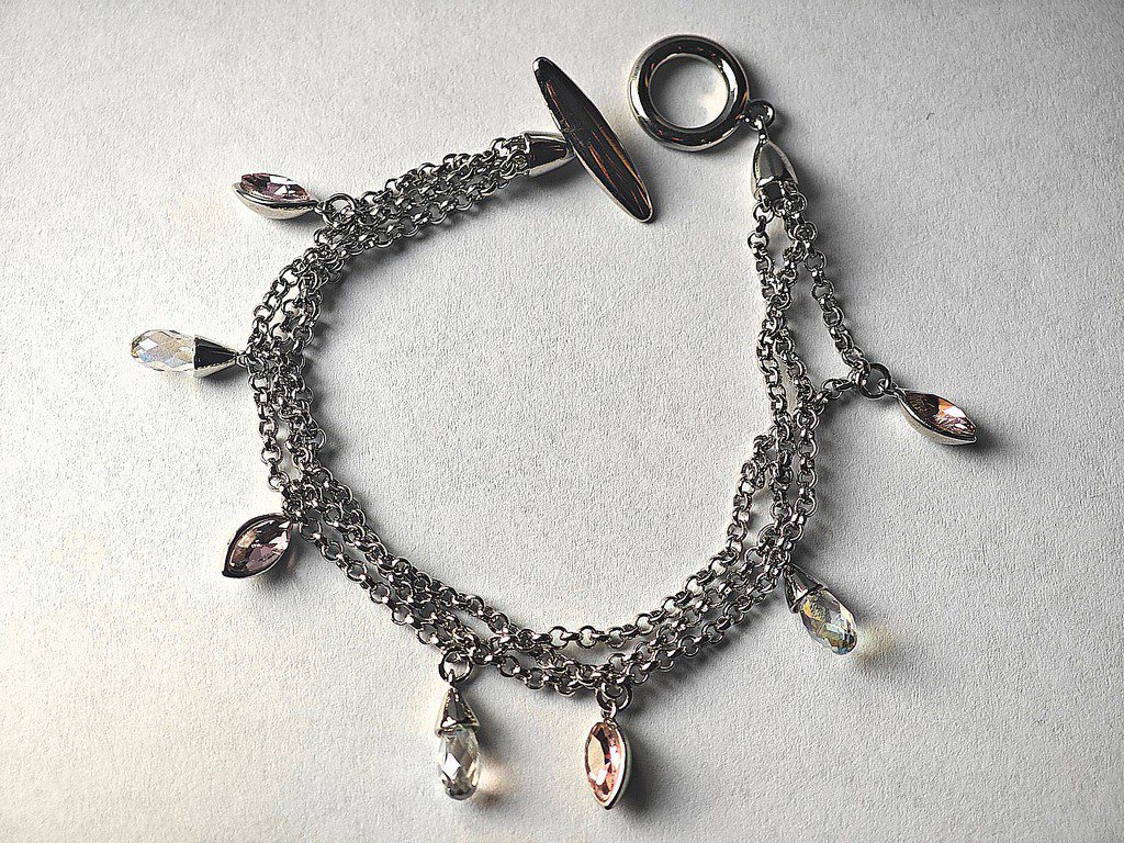 Charm Bracelet Pakistan pink Charm Bracelet for women in Pakistan by dango