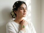 Chand kundan bridal bracelet worn — adjustable gold bolo chain with green kundan moon centrepiece, Dango Meraki collection COD Pakistan